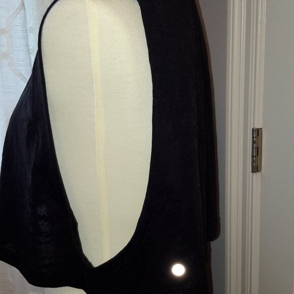 Lululemon Crop see through tank top Final - Picture 2 of 3